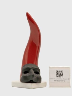 Corno su base con maschera
